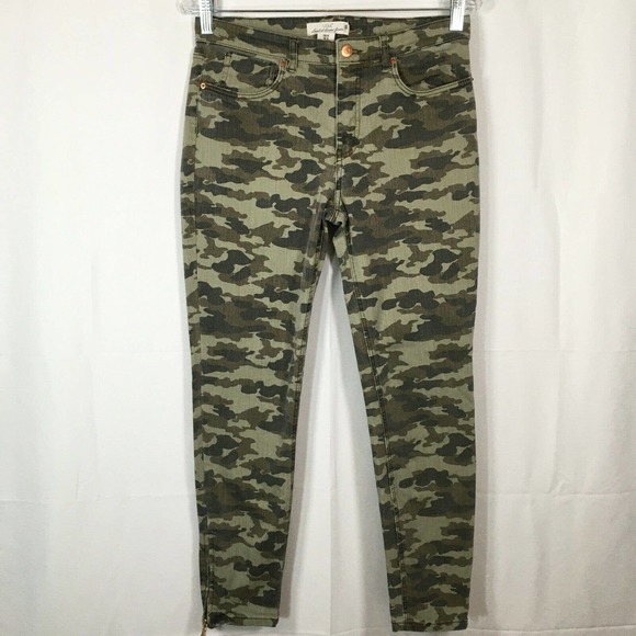 L.O.G.G.‎ Label Of Graded Goods Pants Womens Sz 10 Olive Green Camo Skinny - Picture 1 of 9